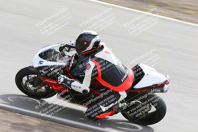 media/Mar-05-2023-TrackXperience (Sun) [[a95d40e56a]]/Group 2/session 2 turn 4/